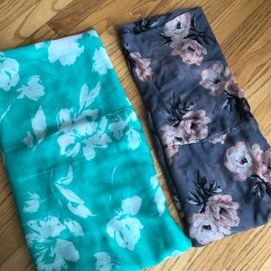 2 Infinity Scarves